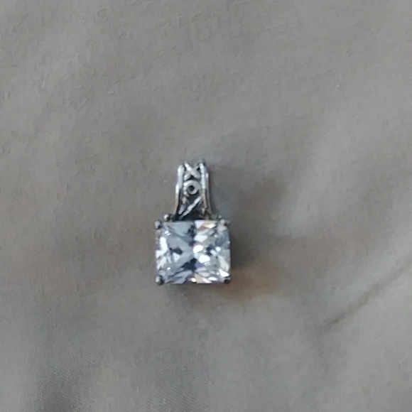 VINTAGE Diamond Pendant - Picture 5 of 5